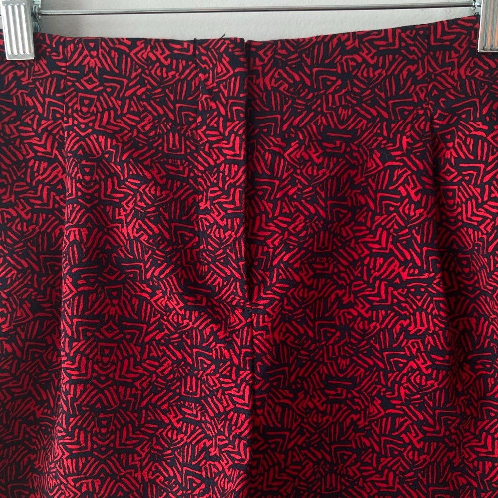 Geo Pattern High Rise Shorts - Size 8 - Picture 2 of 8